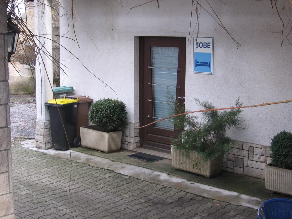 אילירסקה ביסטריצה Guest House Roze מראה חיצוני תמונה